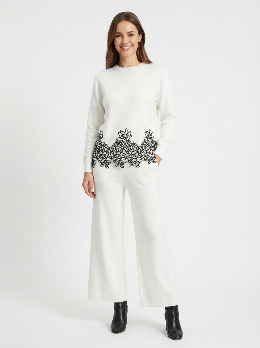 Embroidered Knit Set